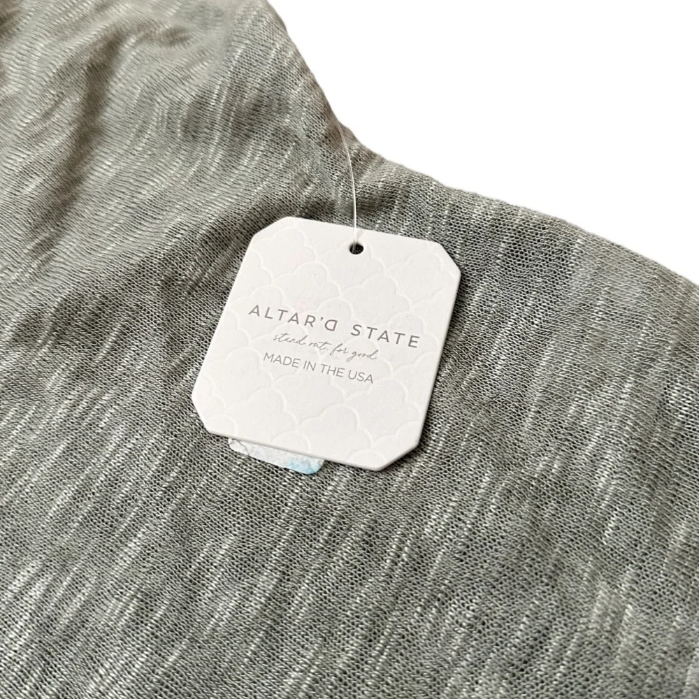 NWT Altare'd State Shreya Cropped Tee Green Size Medium - Picture 9 of 10